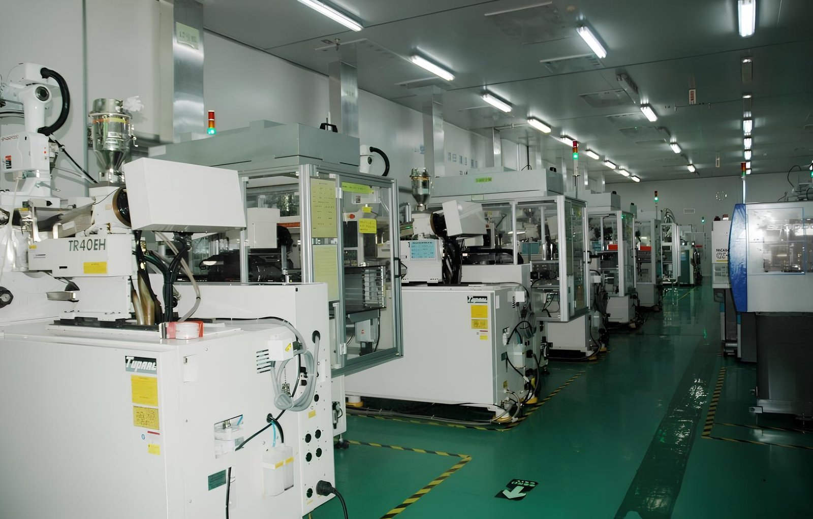 Injection Molding Machine